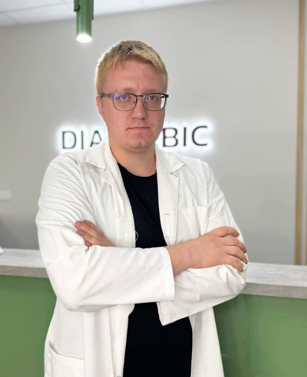 Каряка Артем Володимирович